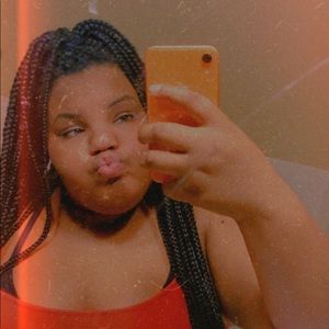 Meet your Posher, Markia🤤